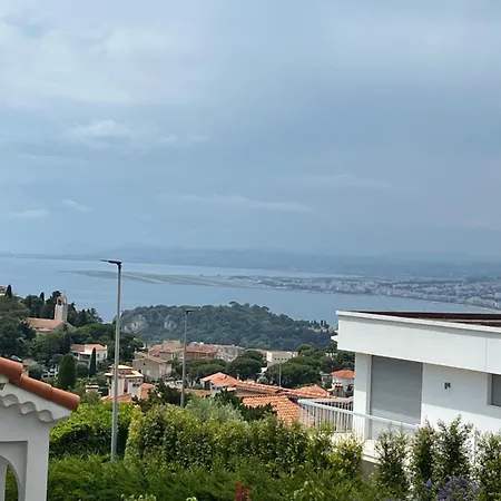 Outis * Villefranche-sur-Mer