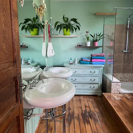 Outis ヴィルフランシュ・シュル・メール