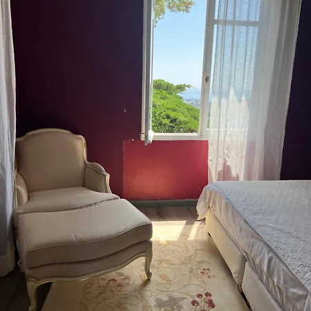 Outis * ヴィルフランシュ・シュル・メール